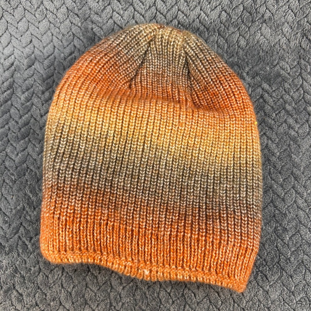 Mountain Logo Ombre Unisex Orange Sport Beanie Faux Fur Lined Knit Hat One Size